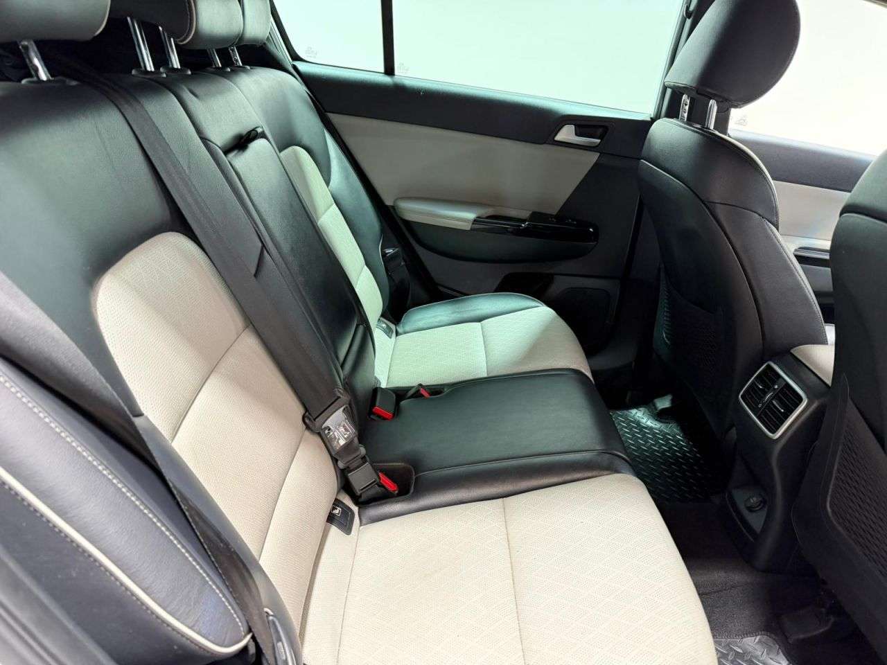 2017 KIA SPORTAGE 2017 KIA SPORTAGE