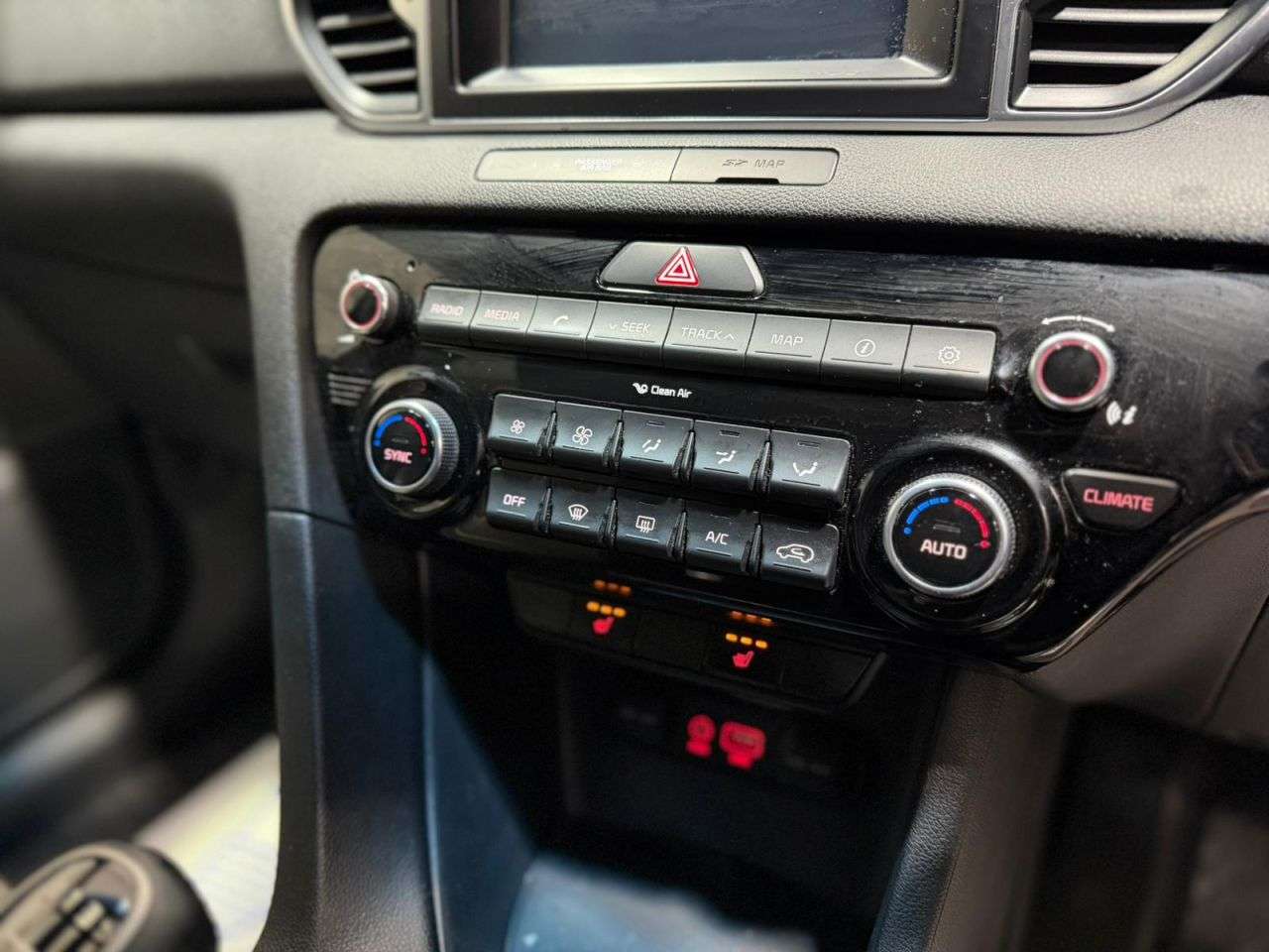 2017 KIA SPORTAGE 2017 KIA SPORTAGE