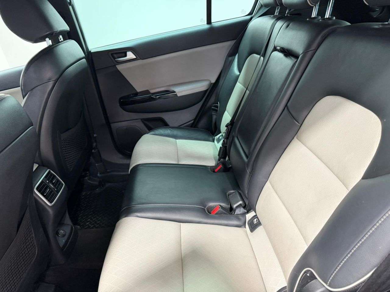 2017 KIA SPORTAGE 2017 KIA SPORTAGE