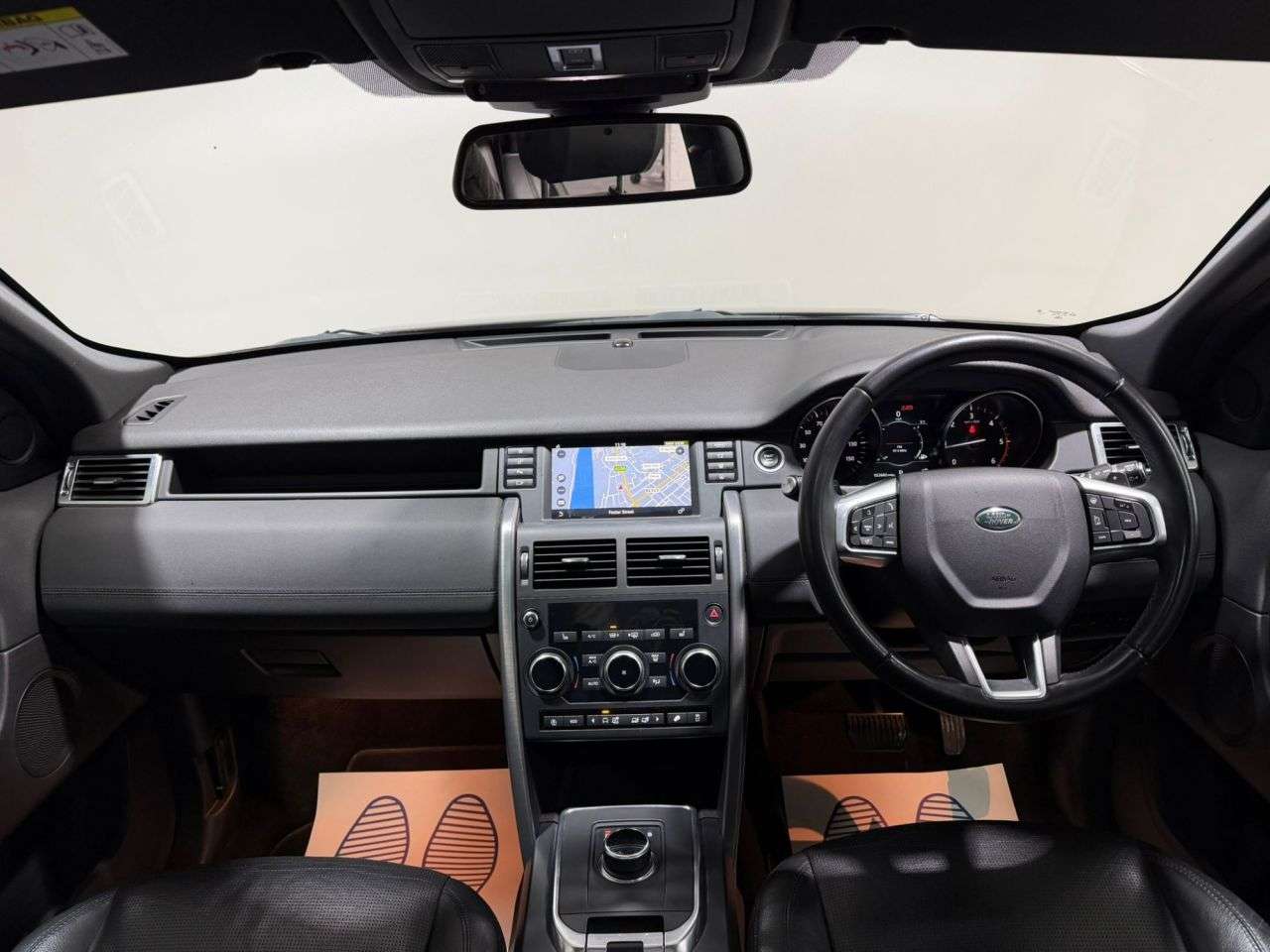 A 2019 LAND ROVER DISCOVERY SPORT 2.0 TD4 Landmark SUV 5dr Diesel Auto 4WD Euro 6 (s/s) (180 ps) NATIONWIDE D A 2019 LAND ROVER DISCOVERY SPORT 2.0 TD4 Landmark SUV 5dr Diesel Auto 4WD Euro 6 (s/s) (180 ps) NATIONWIDE D