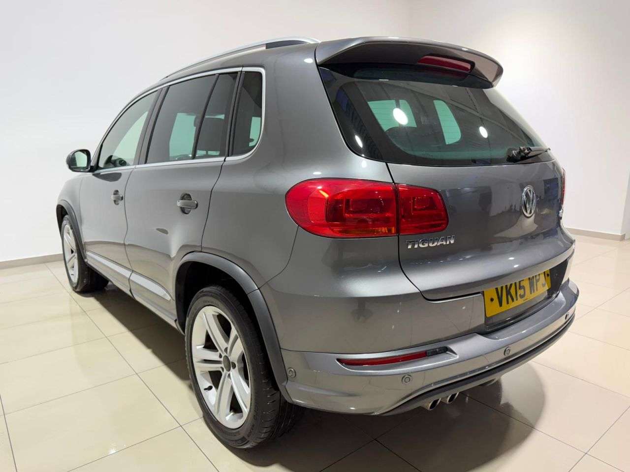 2015 VOLKSWAGEN TIGUAN 2015 VOLKSWAGEN TIGUAN