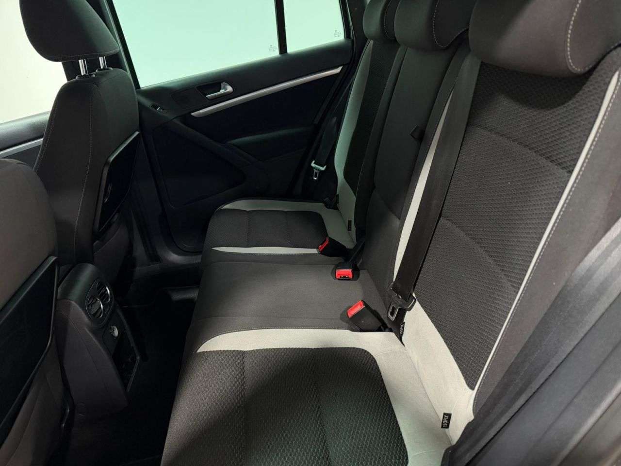 2015 VOLKSWAGEN TIGUAN 2015 VOLKSWAGEN TIGUAN