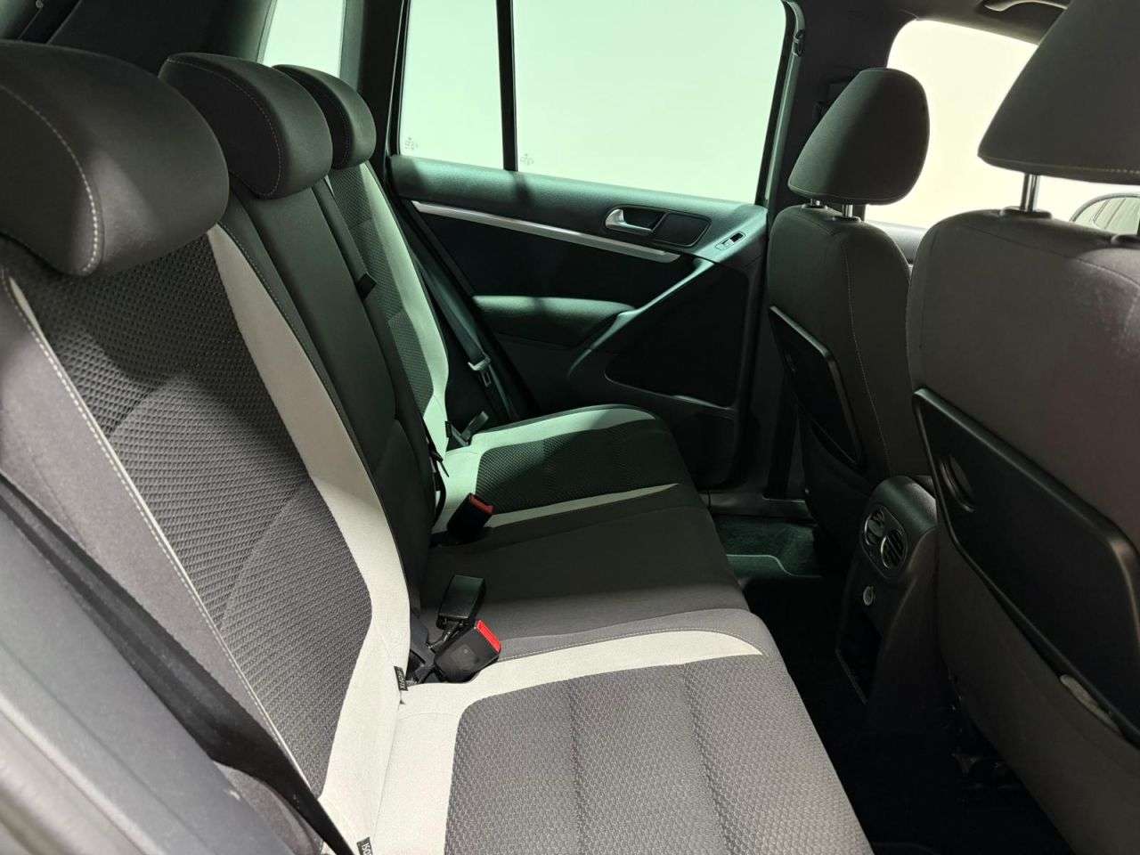 2015 VOLKSWAGEN TIGUAN 2015 VOLKSWAGEN TIGUAN