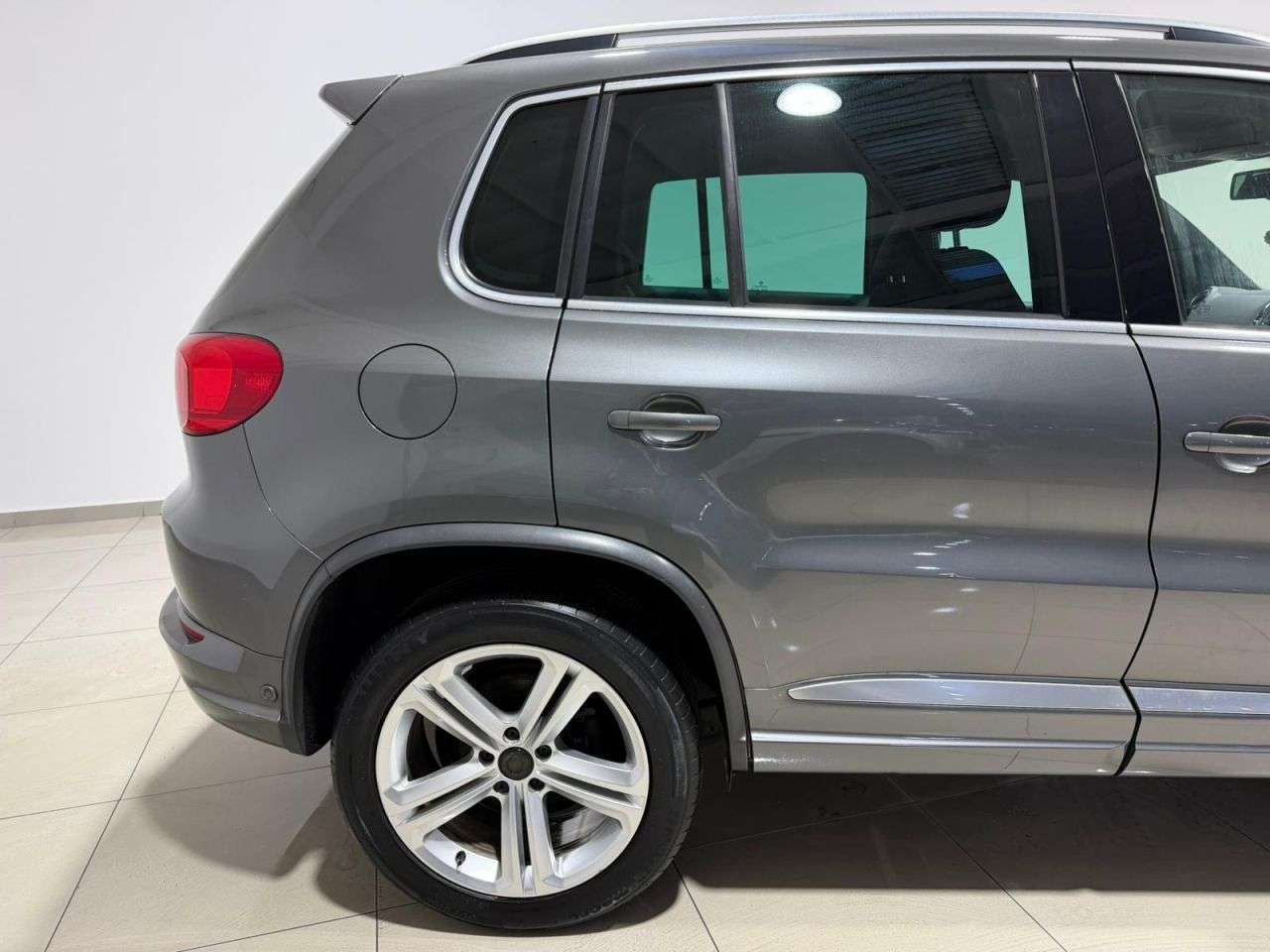 2015 VOLKSWAGEN TIGUAN 2015 VOLKSWAGEN TIGUAN