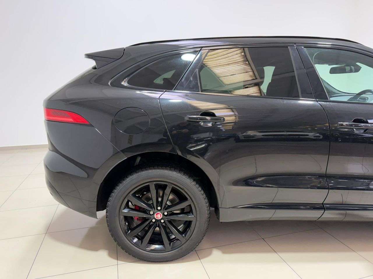 2017 JAGUAR F-PACE 2017 JAGUAR F-PACE