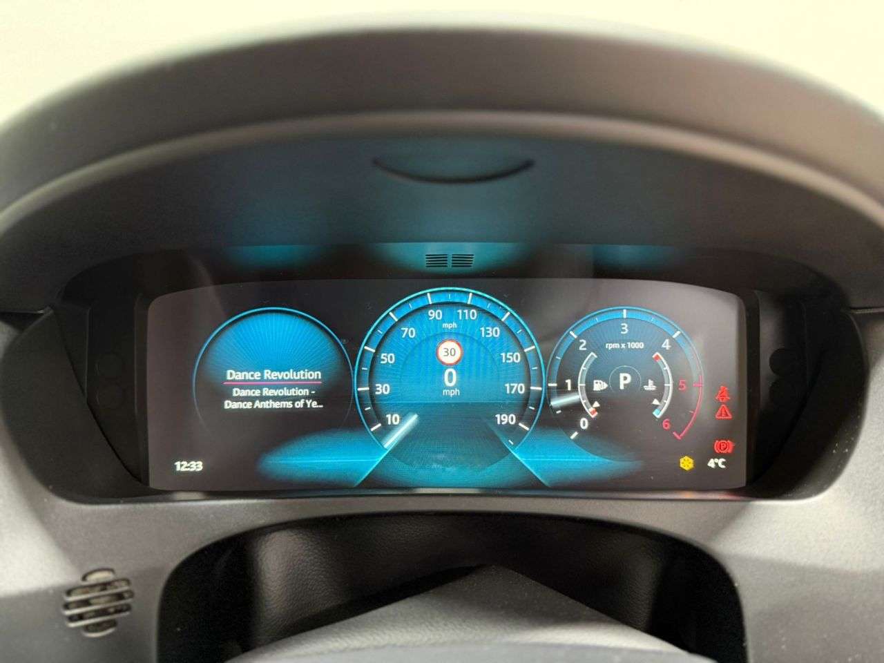 2017 JAGUAR F-PACE 2017 JAGUAR F-PACE