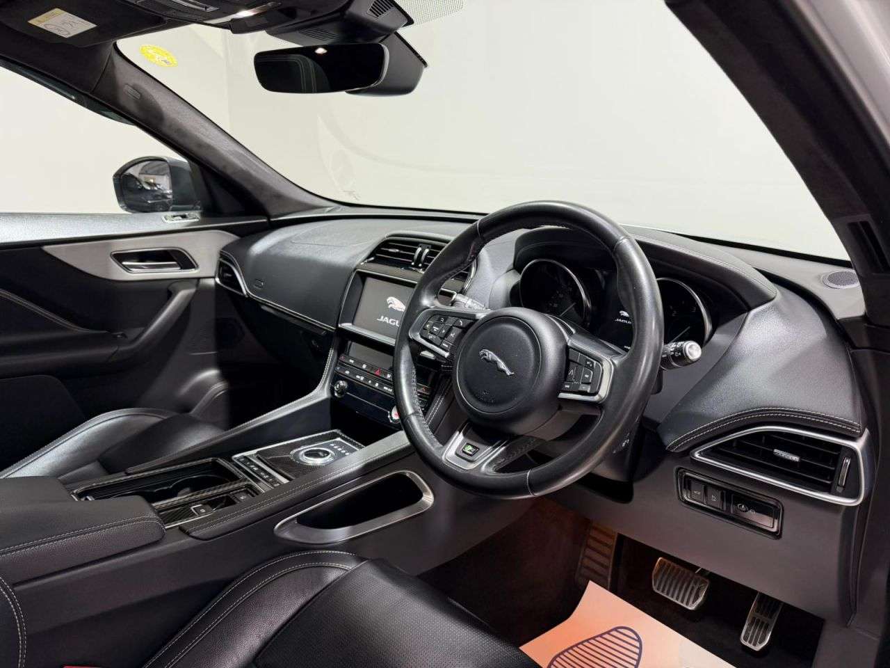 2018 JAGUAR F-PACE 2018 JAGUAR F-PACE