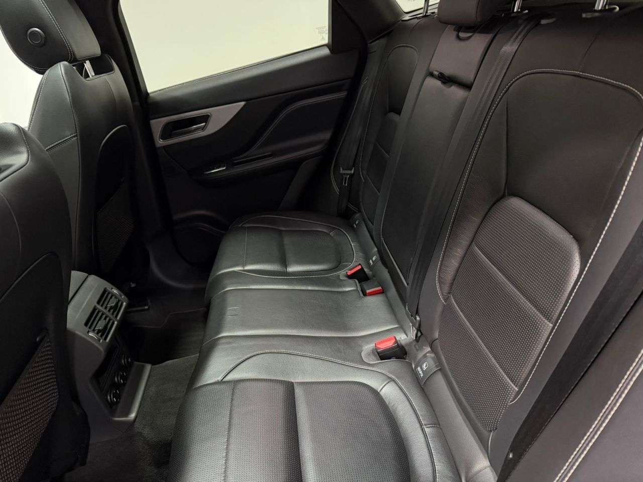 2018 JAGUAR F-PACE 2018 JAGUAR F-PACE