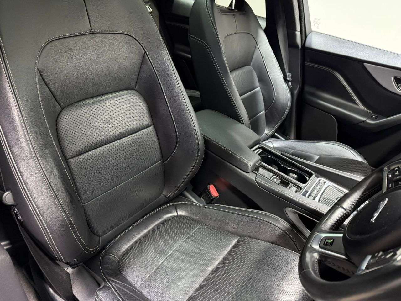 2018 JAGUAR F-PACE 2018 JAGUAR F-PACE