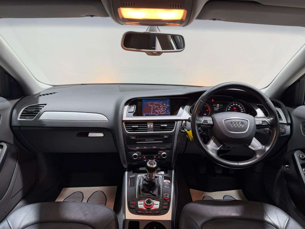 A 2013 AUDI A4 2.0 TDI SE Technik Saloon 4dr Diesel Manual Euro 5 (s/s) (143 ps) NATIONWID A 2013 AUDI A4 2.0 TDI SE Technik Saloon 4dr Diesel Manual Euro 5 (s/s) (143 ps) NATIONWID