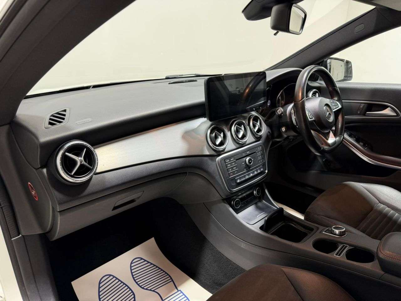 2015 MERCEDES CLA 2015 MERCEDES CLA