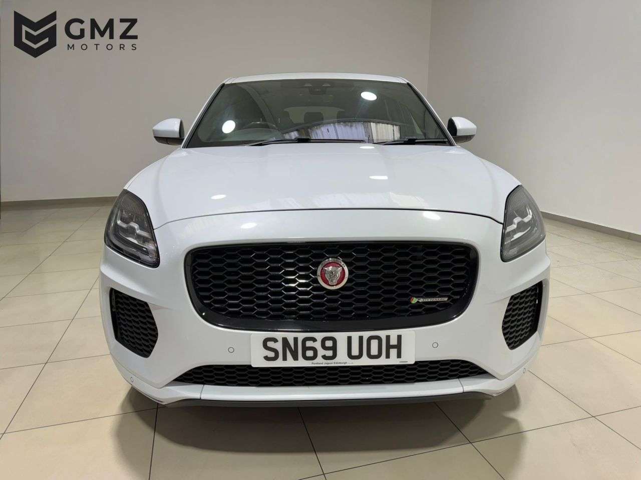 A 2019 JAGUAR E-PACE 2.0 D180 Chequered Flag SUV 5dr Diesel Auto AWD Euro 6 (s/s) (180 ps) NATIO A 2019 JAGUAR E-PACE 2.0 D180 Chequered Flag SUV 5dr Diesel Auto AWD Euro 6 (s/s) (180 ps) NATIO