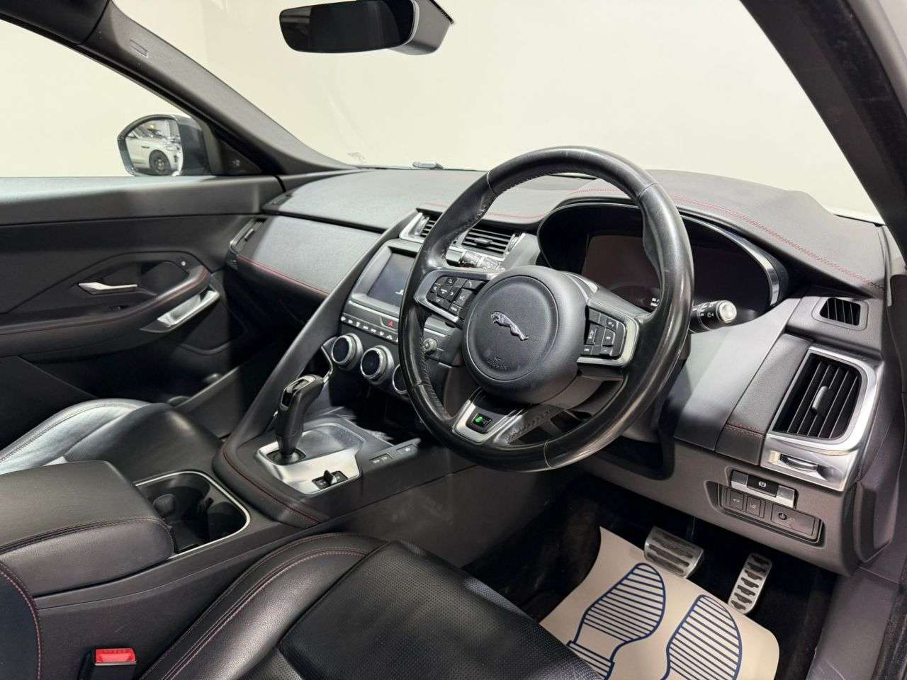 2019 JAGUAR E-PACE 2019 JAGUAR E-PACE
