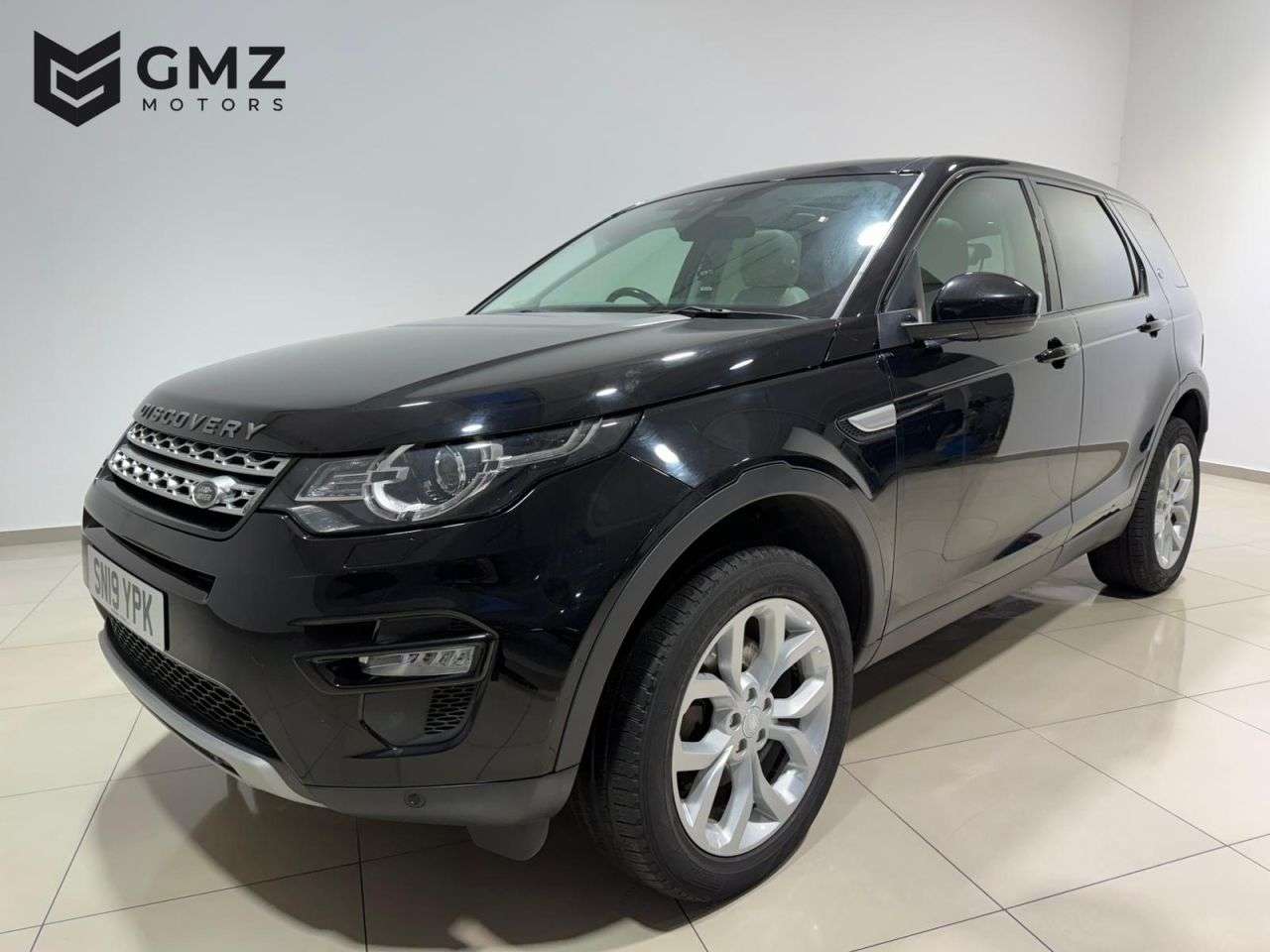 A 2019 LAND ROVER DISCOVERY SPORT 2.0 TD4 HSE SUV 5dr Diesel Auto 4WD Euro 6 (s/s) (180 ps) NATIONWIDE DELIVE A 2019 LAND ROVER DISCOVERY SPORT 2.0 TD4 HSE SUV 5dr Diesel Auto 4WD Euro 6 (s/s) (180 ps) NATIONWIDE DELIVE