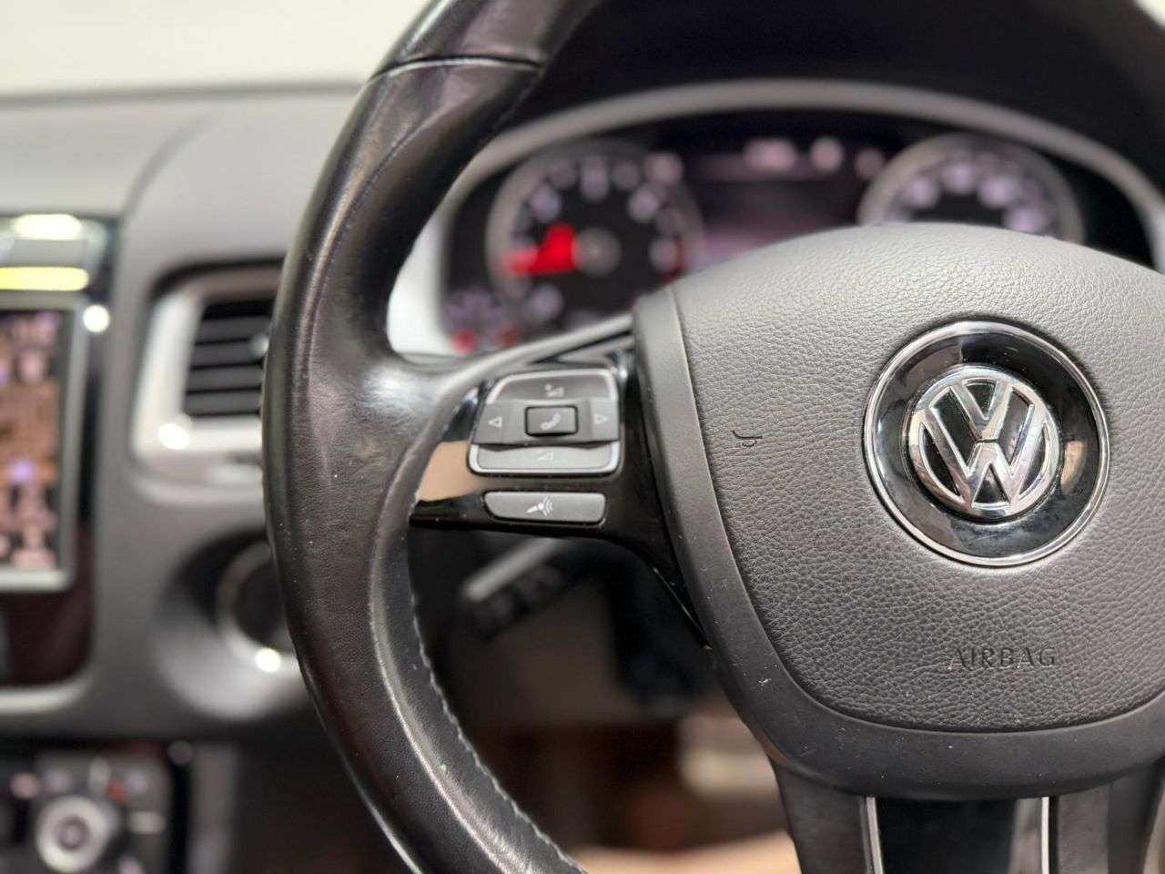 2017 VOLKSWAGEN TOUAREG 2017 VOLKSWAGEN TOUAREG