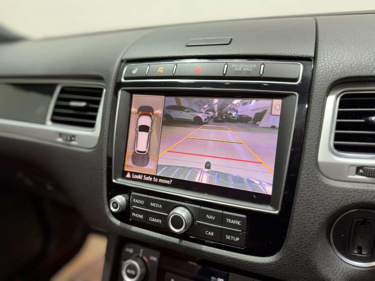 2017 VOLKSWAGEN TOUAREG 2017 VOLKSWAGEN TOUAREG