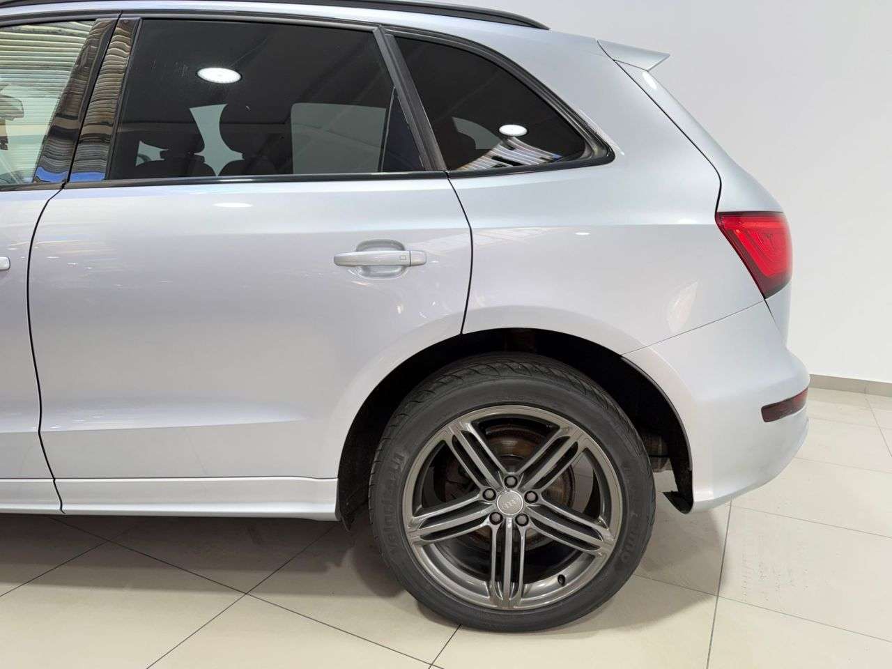 2016 AUDI Q5 2016 AUDI Q5