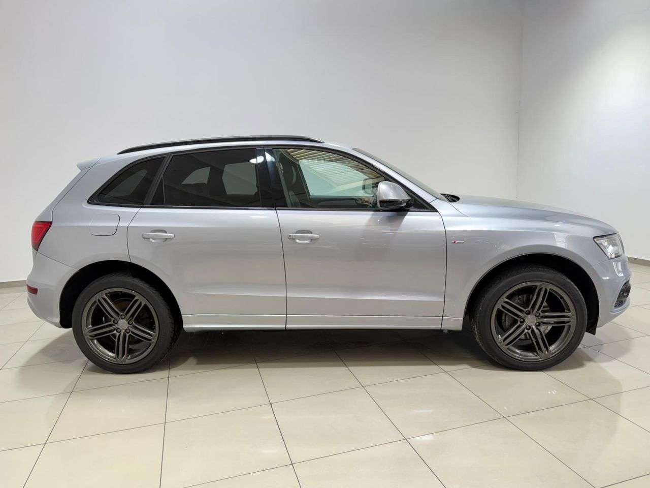 2016 AUDI Q5 2016 AUDI Q5