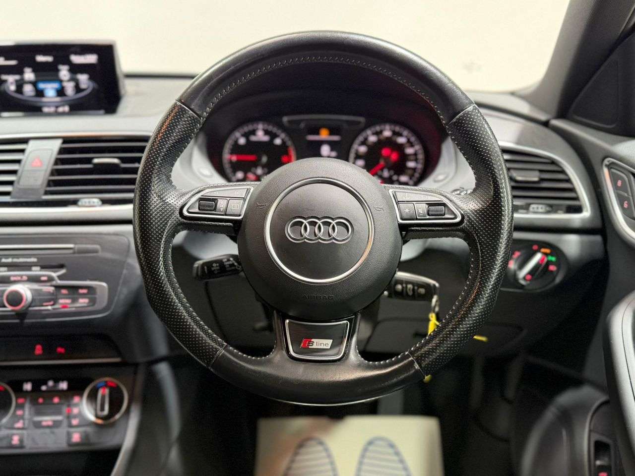 2015 AUDI Q3 2015 AUDI Q3