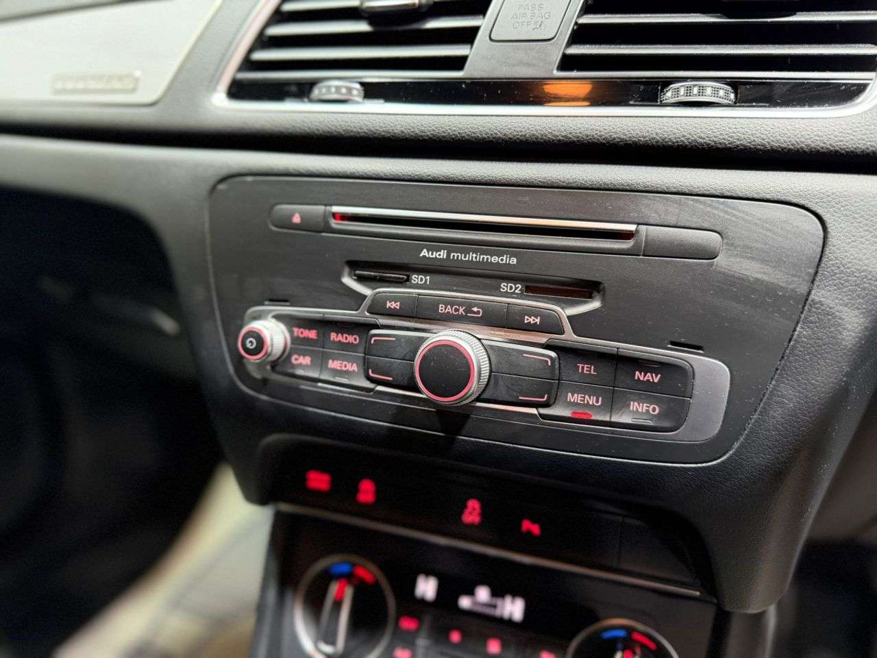 2015 AUDI Q3 2015 AUDI Q3
