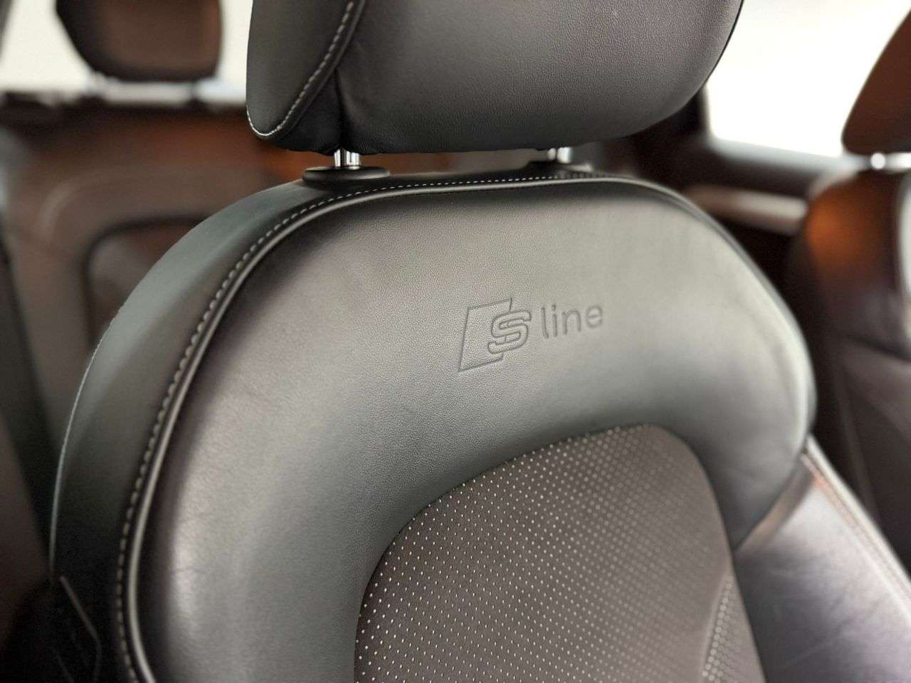 2015 AUDI Q3 2015 AUDI Q3