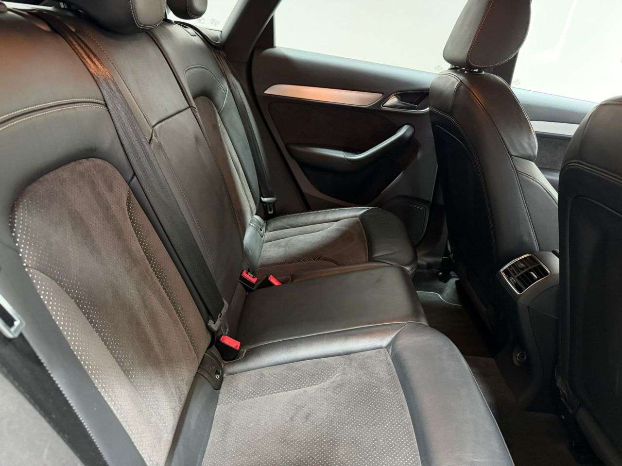 2015 AUDI Q3 2015 AUDI Q3