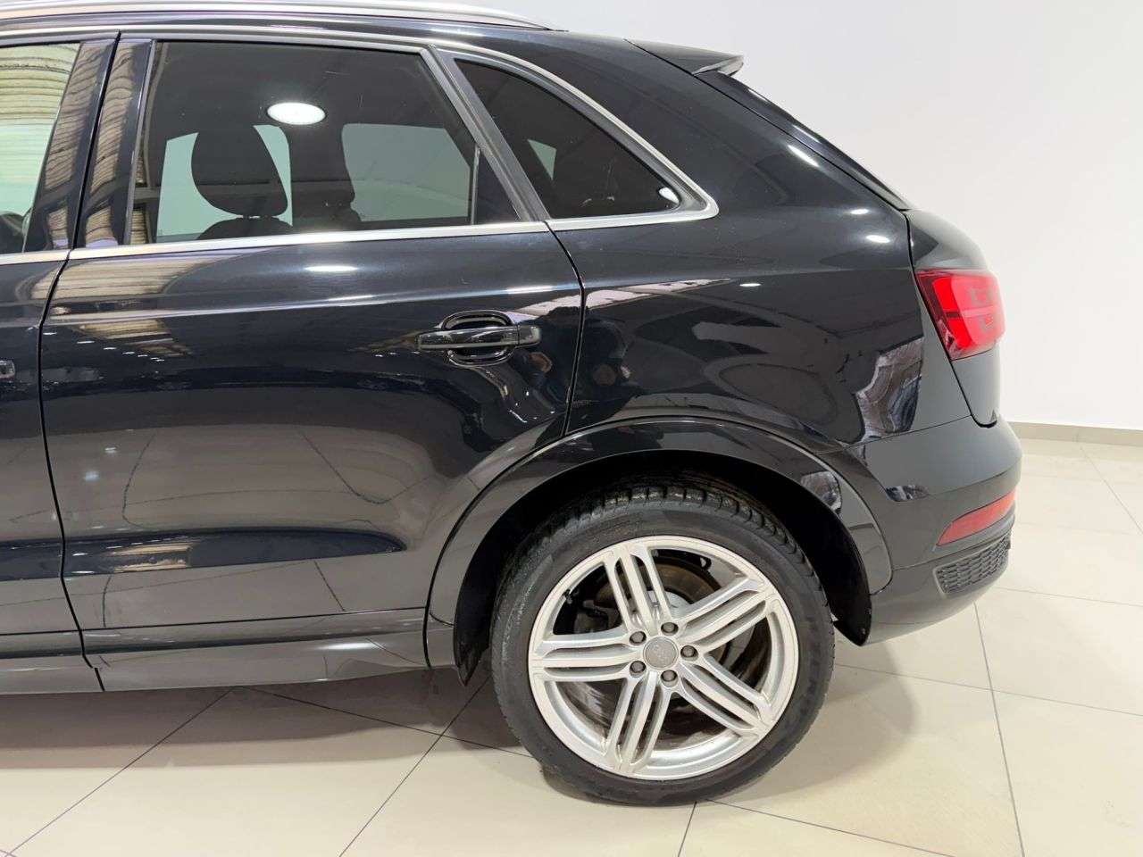 2015 AUDI Q3 2015 AUDI Q3