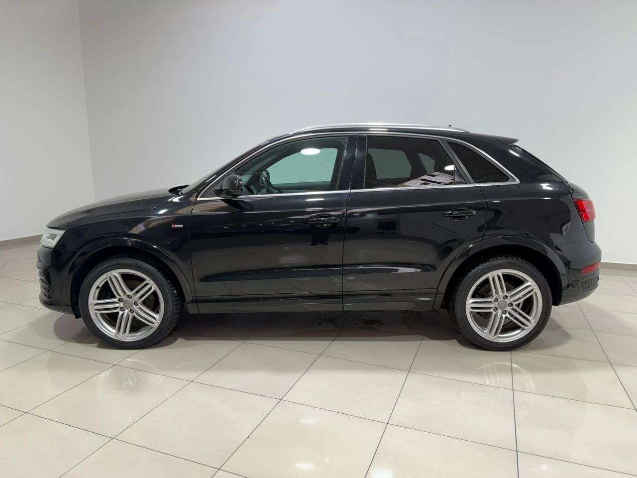 2015 AUDI Q3 2015 AUDI Q3