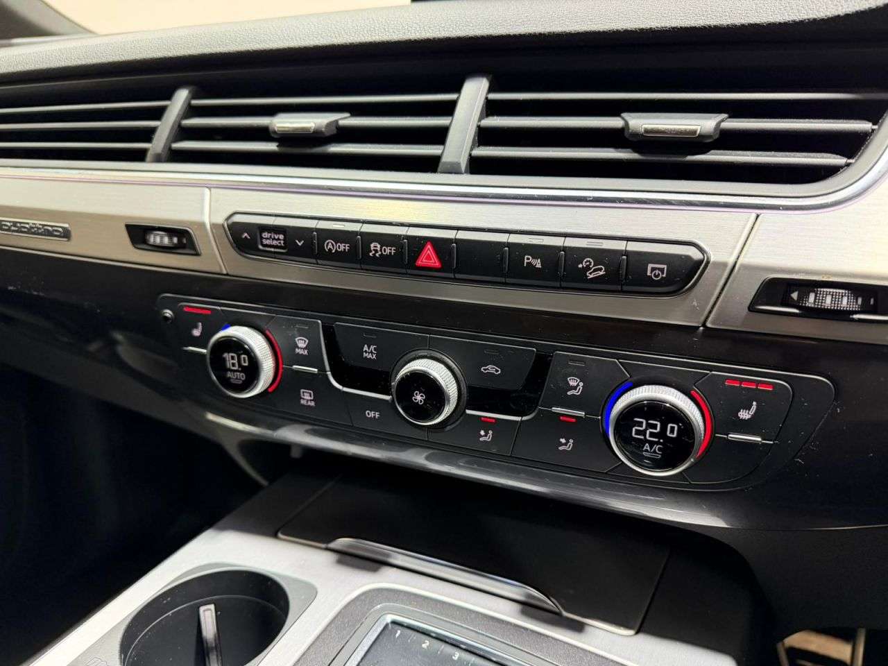 2018 AUDI Q7 2018 AUDI Q7