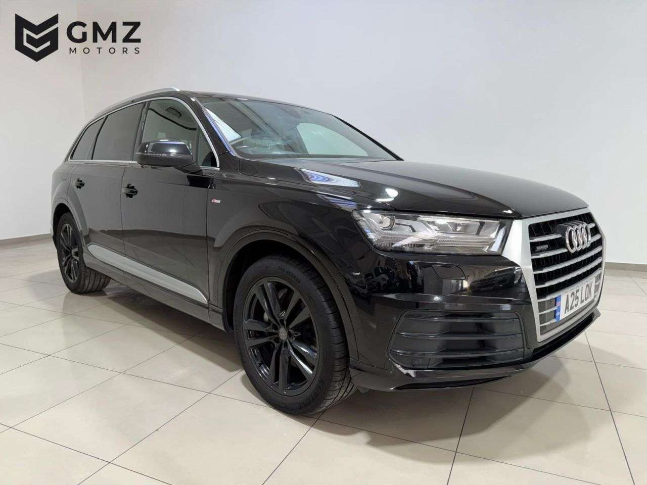 A 2018 AUDI Q7 3.0 TDI V6 45 S line SUV 5dr Diesel Tiptronic quattro Euro 6 (s/s) (231 ps) A 2018 AUDI Q7 3.0 TDI V6 45 S line SUV 5dr Diesel Tiptronic quattro Euro 6 (s/s) (231 ps)