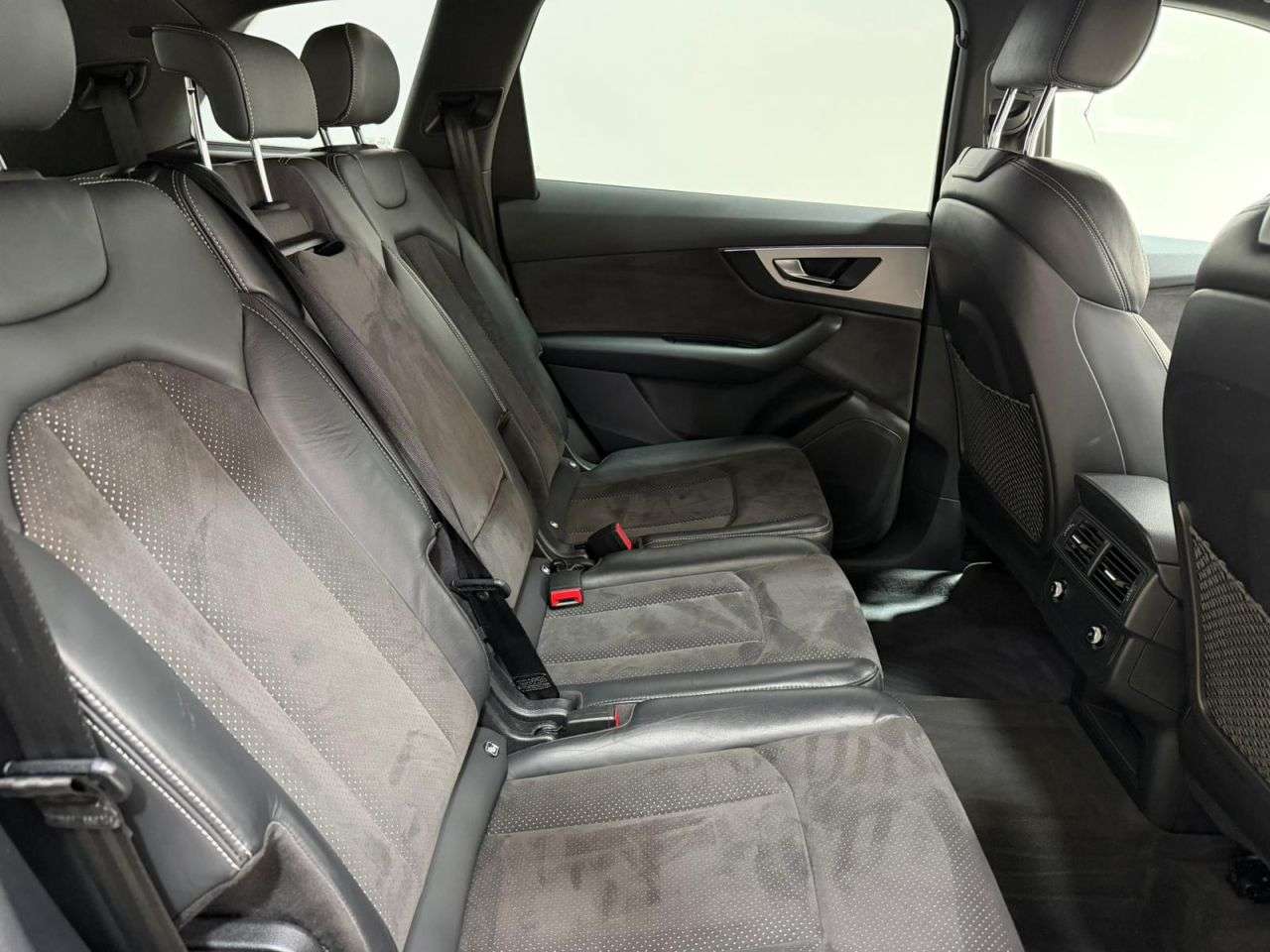 2018 AUDI Q7 2018 AUDI Q7