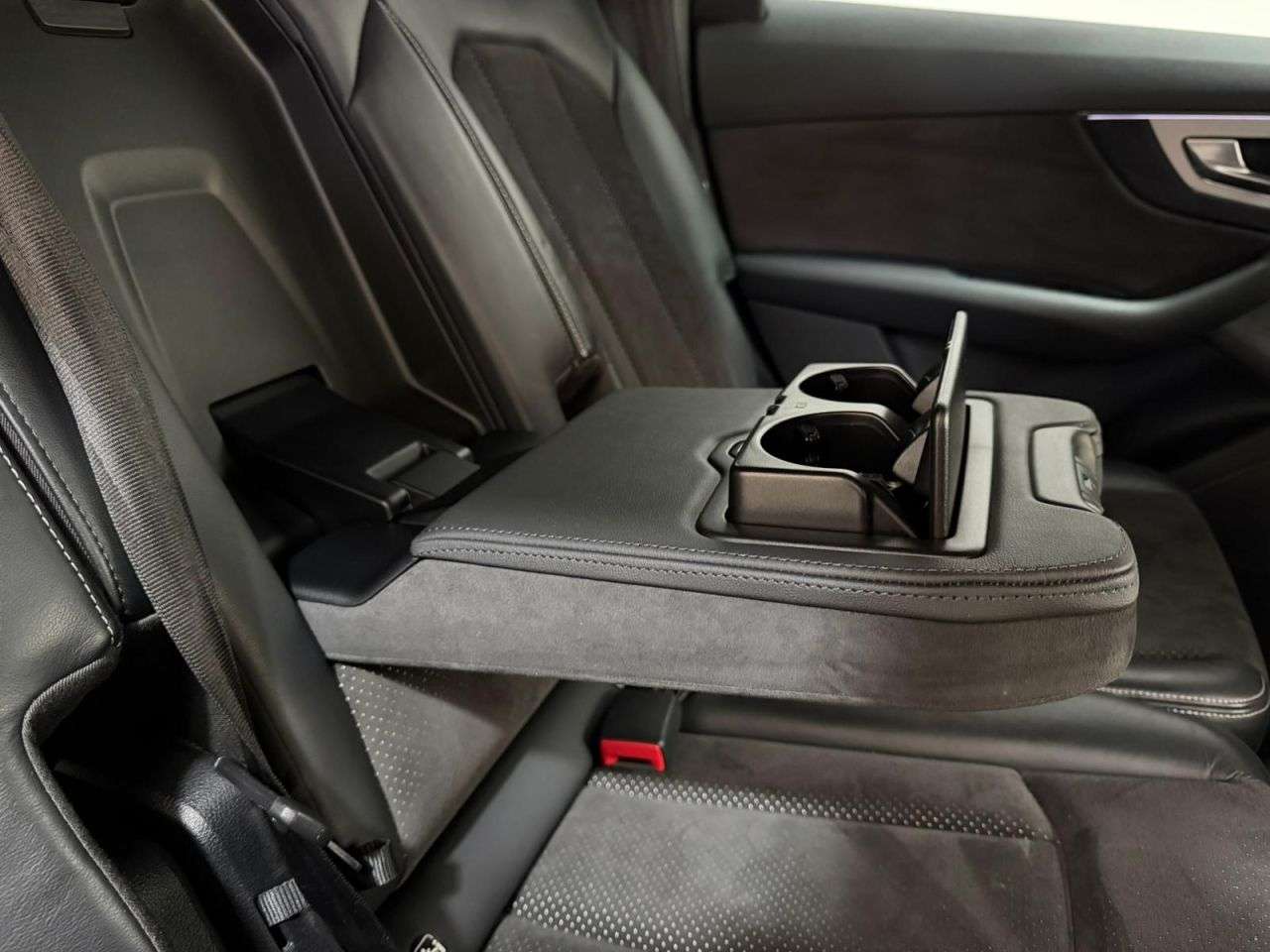 2018 AUDI Q7 2018 AUDI Q7