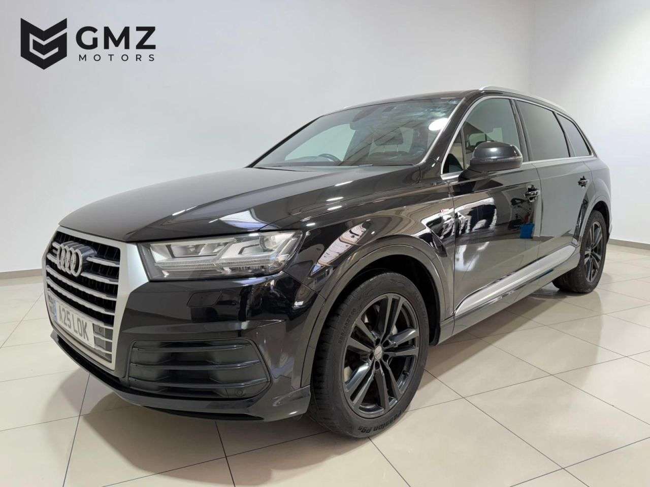 A 2018 AUDI Q7 3.0 TDI V6 45 S line SUV 5dr Diesel Tiptronic quattro Euro 6 (s/s) (231 ps) A 2018 AUDI Q7 3.0 TDI V6 45 S line SUV 5dr Diesel Tiptronic quattro Euro 6 (s/s) (231 ps)