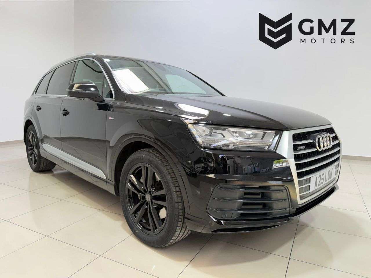 A 2018 AUDI Q7 3.0 TDI V6 45 S line SUV 5dr Diesel Tiptronic quattro Euro 6 (s/s) (231 ps) A 2018 AUDI Q7 3.0 TDI V6 45 S line SUV 5dr Diesel Tiptronic quattro Euro 6 (s/s) (231 ps)