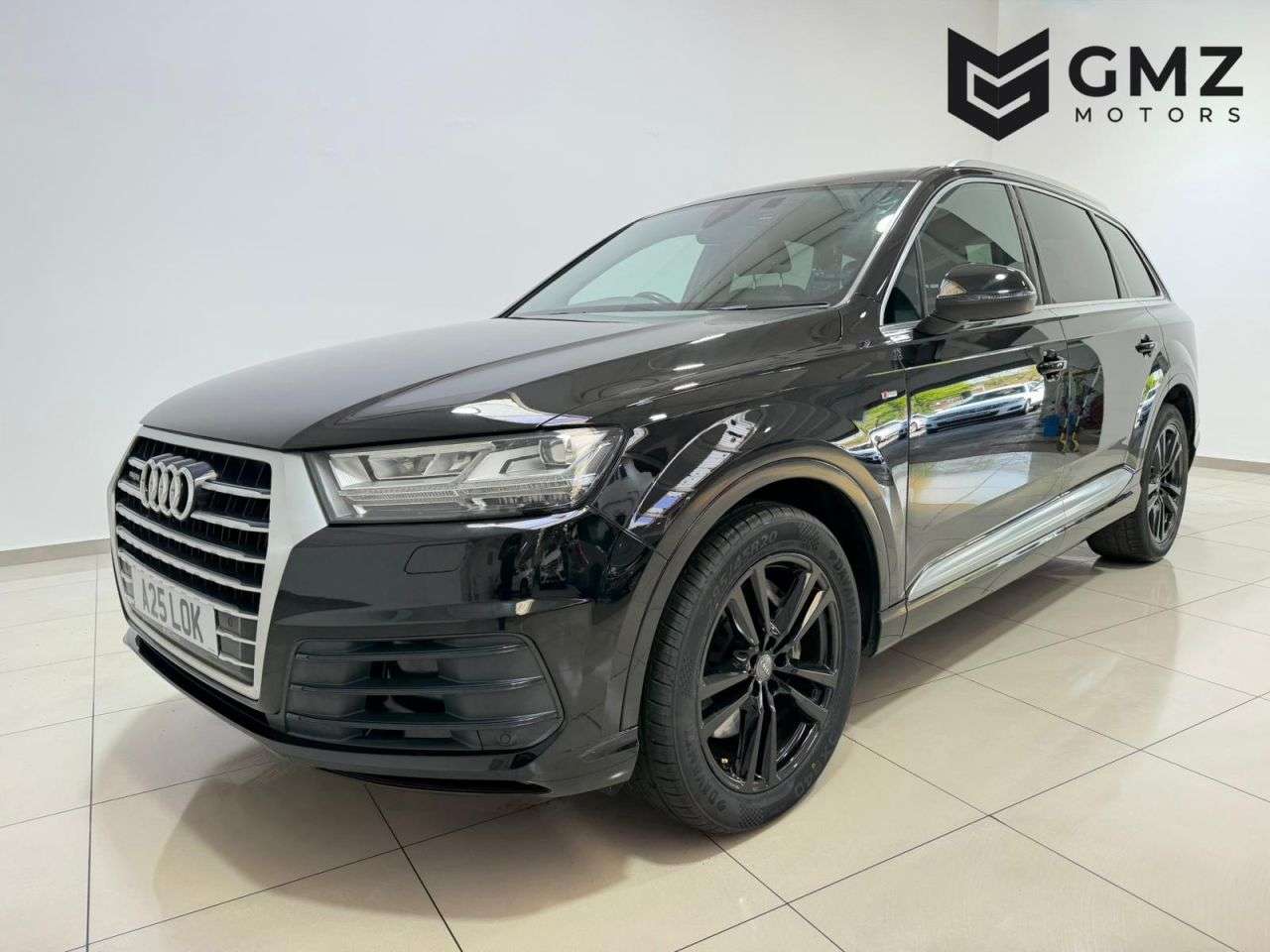 A 2018 AUDI Q7 3.0 TDI V6 45 S line SUV 5dr Diesel Tiptronic quattro Euro 6 (s/s) (231 ps) A 2018 AUDI Q7 3.0 TDI V6 45 S line SUV 5dr Diesel Tiptronic quattro Euro 6 (s/s) (231 ps)