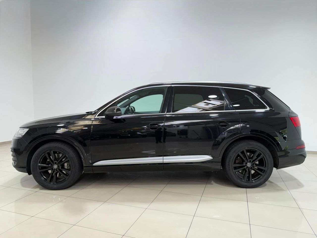 2018 AUDI Q7 2018 AUDI Q7