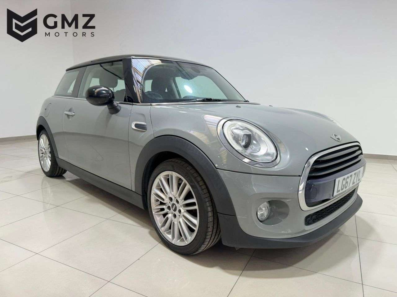 A 2017 MINI HATCH 1.5 Cooper Hatchback 3dr Petrol Auto Euro 6 (s/s) (136 ps) NATIONWIDE DELIV A 2017 MINI HATCH 1.5 Cooper Hatchback 3dr Petrol Auto Euro 6 (s/s) (136 ps) NATIONWIDE DELIV