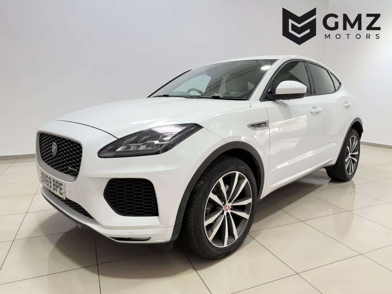 A 2019 JAGUAR E-PACE 2.0 D180 R-Dynamic HSE SUV 5dr Diesel Auto AWD Euro 6 (s/s) (180 ps) NATION A 2019 JAGUAR E-PACE 2.0 D180 R-Dynamic HSE SUV 5dr Diesel Auto AWD Euro 6 (s/s) (180 ps) NATION