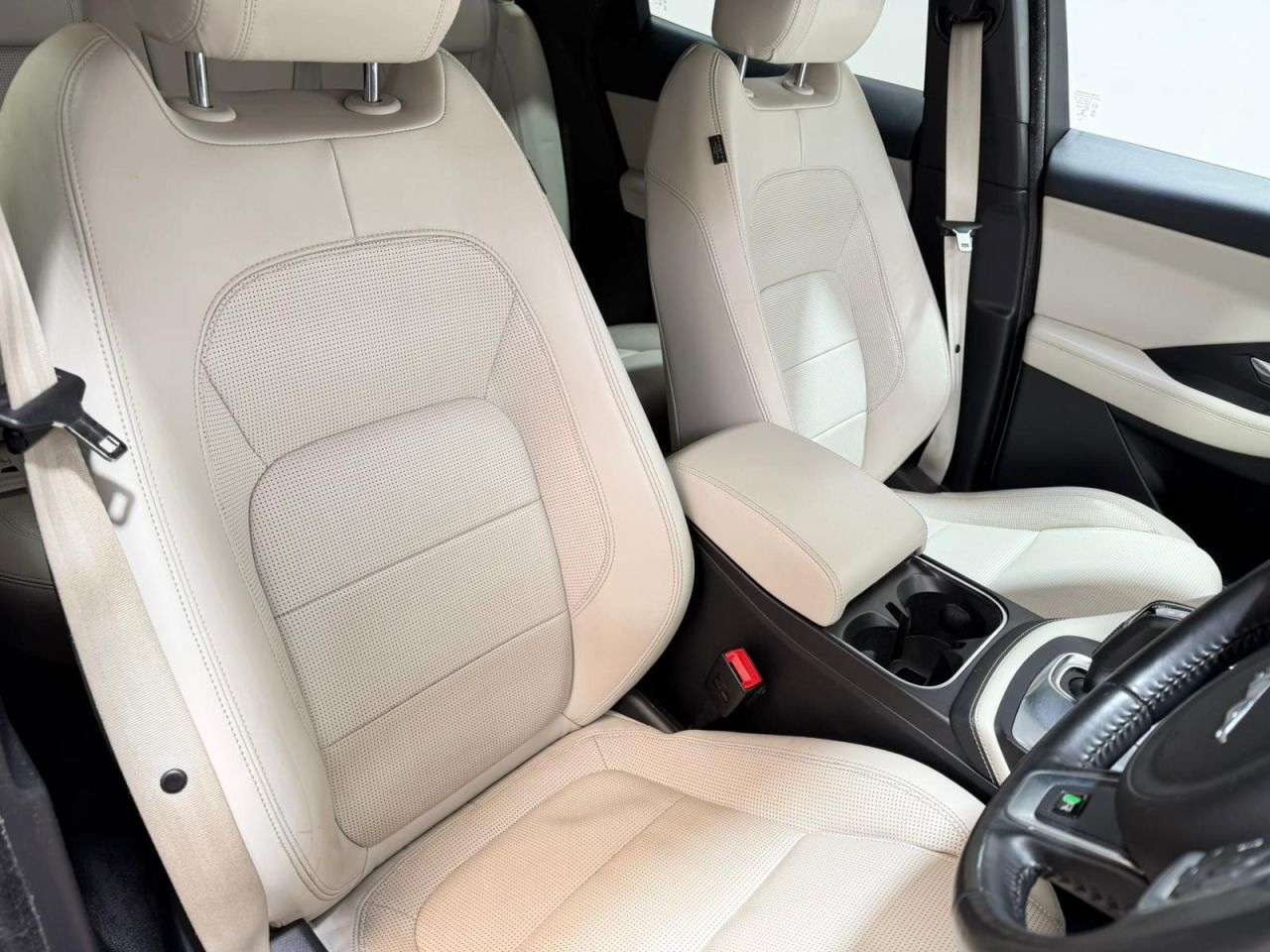 2019 JAGUAR E-PACE 2019 JAGUAR E-PACE