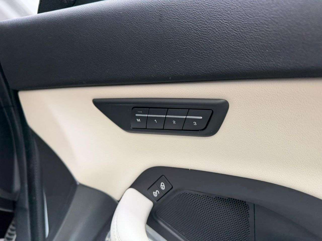 2019 JAGUAR E-PACE 2019 JAGUAR E-PACE