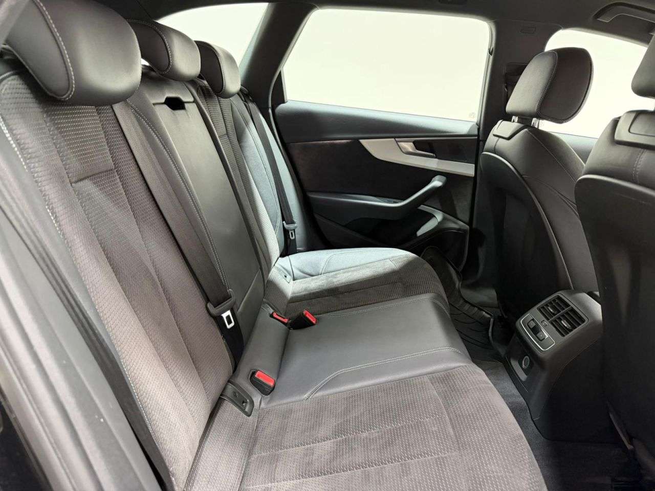 2017 AUDI A4 AVANT 2017 AUDI A4 AVANT