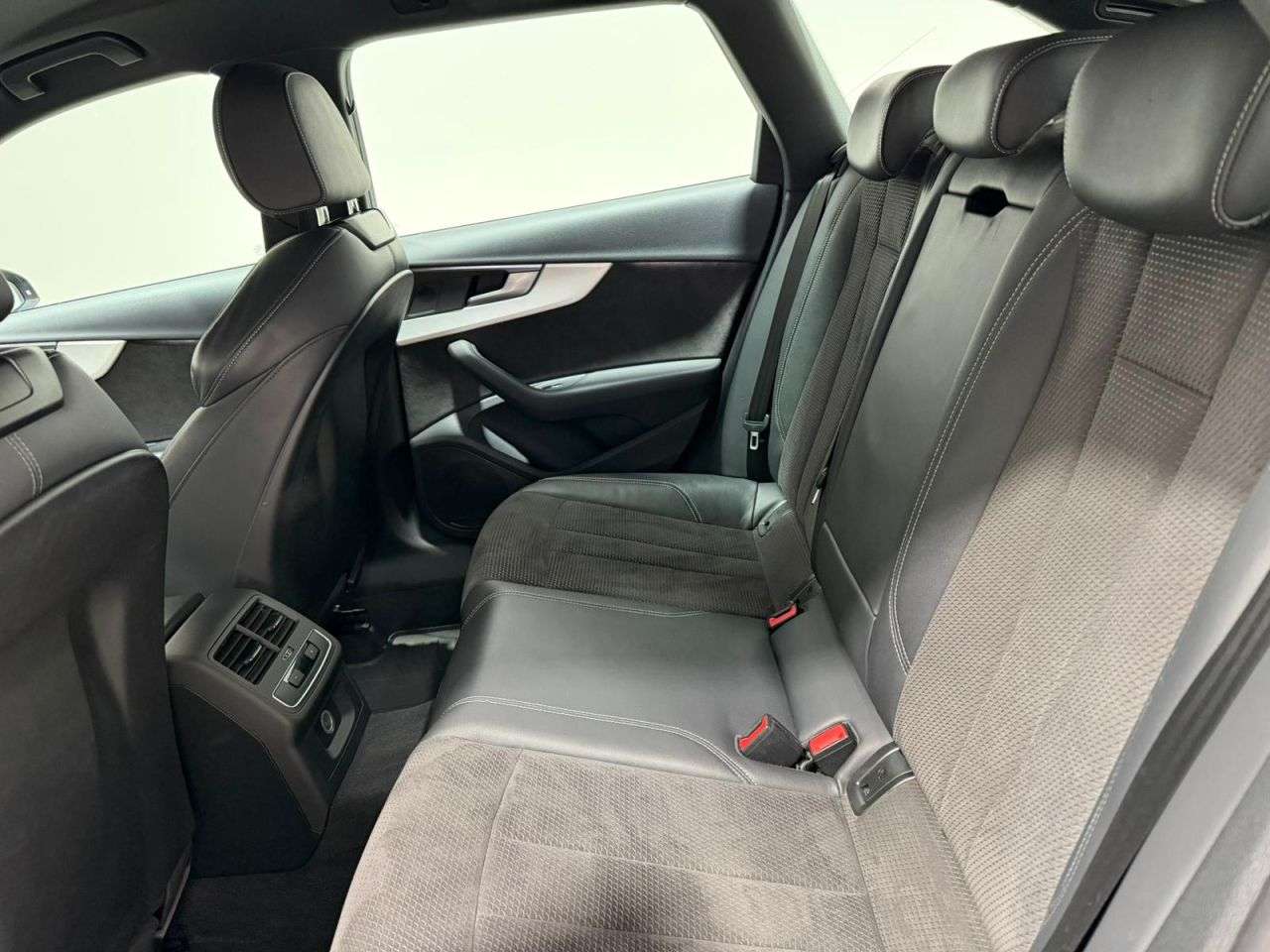 2017 AUDI A4 AVANT 2017 AUDI A4 AVANT