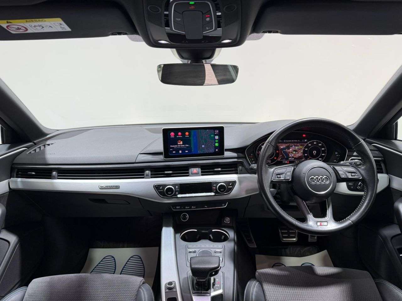 A 2017 AUDI A4 AVANT 2.0 TDI S line Estate 5dr Diesel S Tronic quattro Euro 6 (s/s) (190 ps) NAT A 2017 AUDI A4 AVANT 2.0 TDI S line Estate 5dr Diesel S Tronic quattro Euro 6 (s/s) (190 ps) NAT