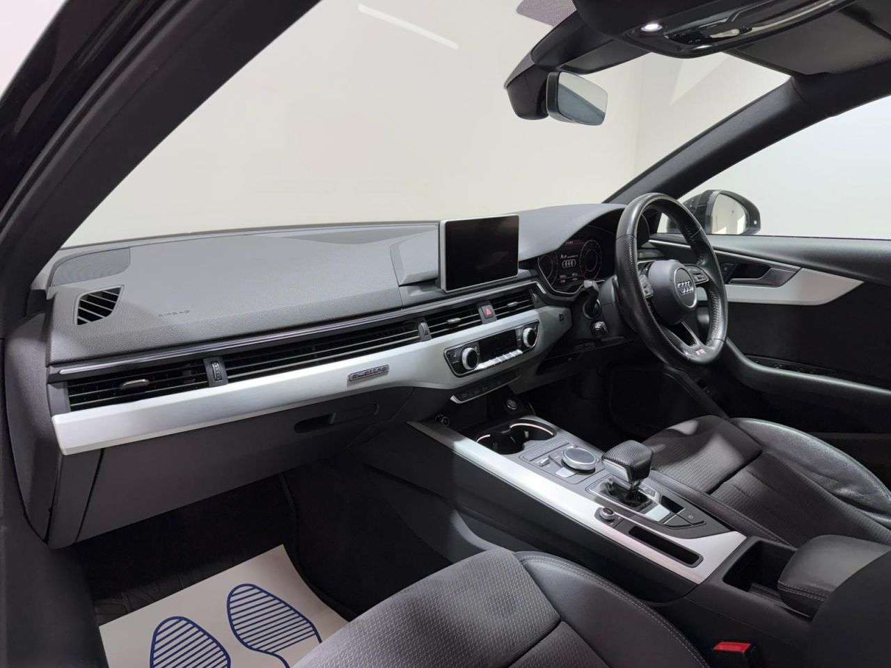 2017 AUDI A4 AVANT 2017 AUDI A4 AVANT