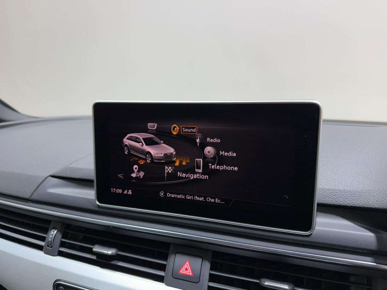 2017 AUDI A4 AVANT 2017 AUDI A4 AVANT