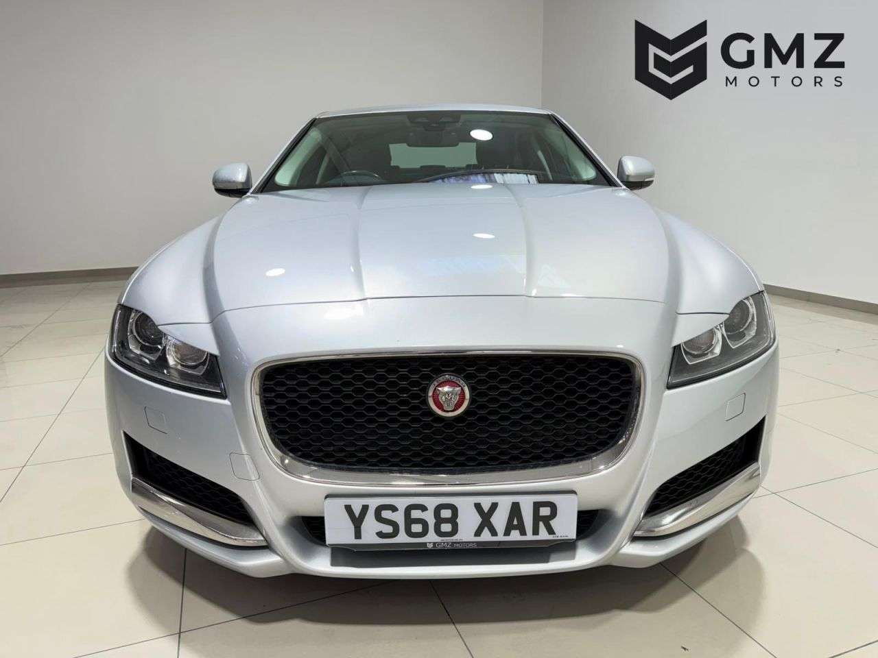 A 2018 JAGUAR XF 2.0d Prestige Saloon 4dr Diesel Auto Euro 6 (s/s) (180 ps) INCONTROL APPS | A 2018 JAGUAR XF 2.0d Prestige Saloon 4dr Diesel Auto Euro 6 (s/s) (180 ps) INCONTROL APPS |