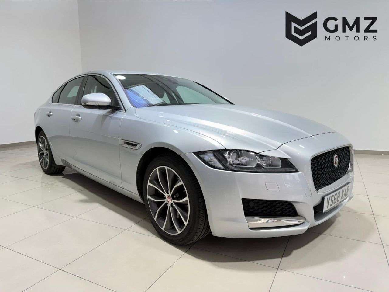 A 2018 JAGUAR XF 2.0d Prestige Saloon 4dr Diesel Auto Euro 6 (s/s) (180 ps) INCONTROL APPS | A 2018 JAGUAR XF 2.0d Prestige Saloon 4dr Diesel Auto Euro 6 (s/s) (180 ps) INCONTROL APPS |