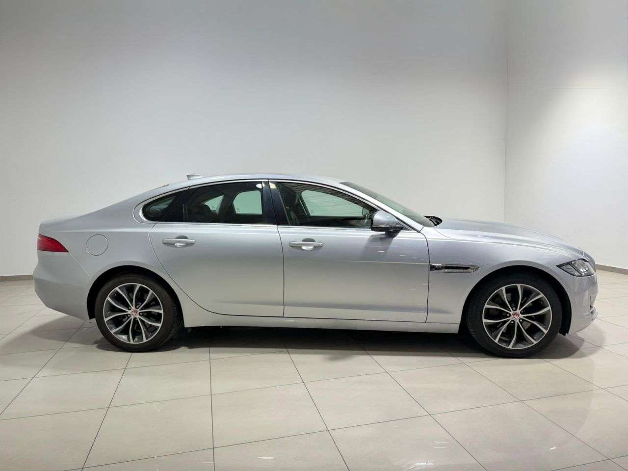 2018 JAGUAR XF 2018 JAGUAR XF
