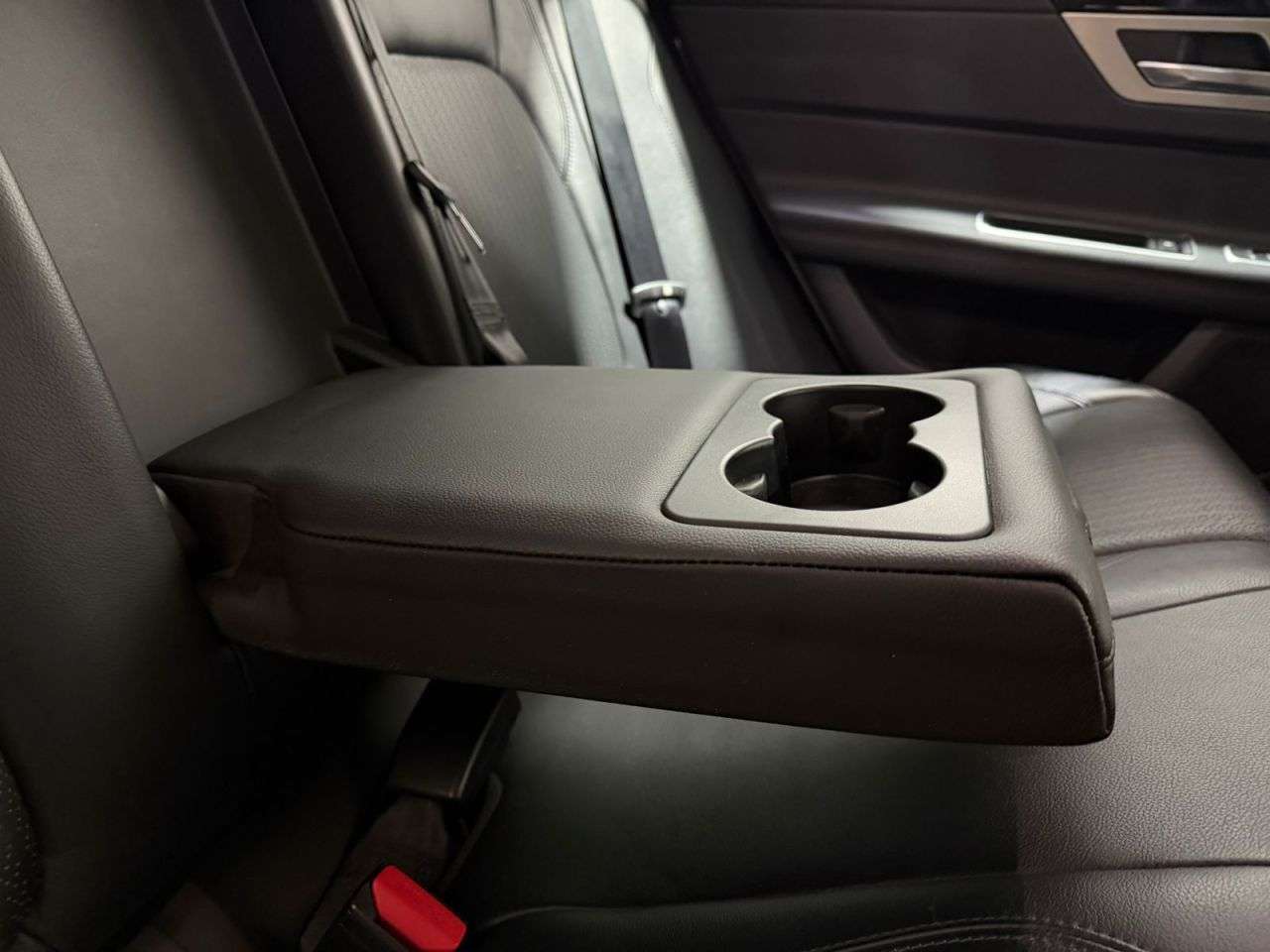 2018 JAGUAR XF 2018 JAGUAR XF