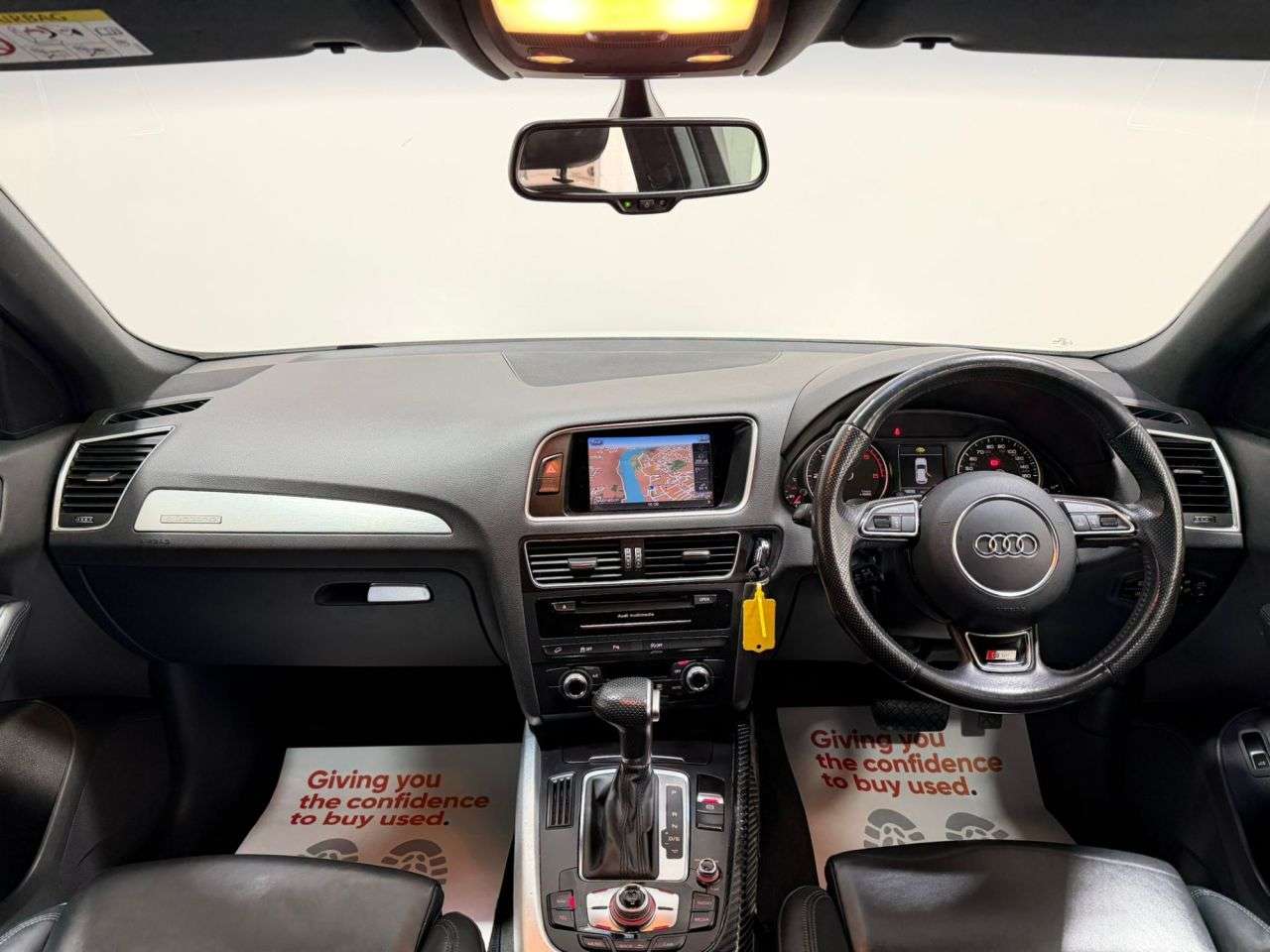 A 2015 AUDI Q5 2.0 TDI S line Plus SUV 5dr Diesel S Tronic quattro Euro 6 (s/s) (190 ps) 2 A 2015 AUDI Q5 2.0 TDI S line Plus SUV 5dr Diesel S Tronic quattro Euro 6 (s/s) (190 ps) 2